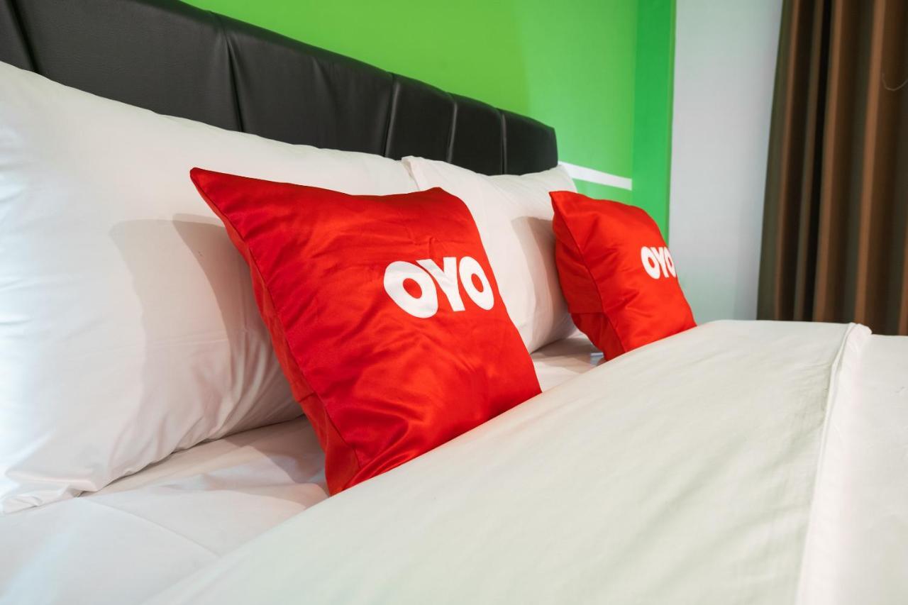 Hotel Oyo Flagship 1575 Urban 18 Surabaja Exteriér fotografie